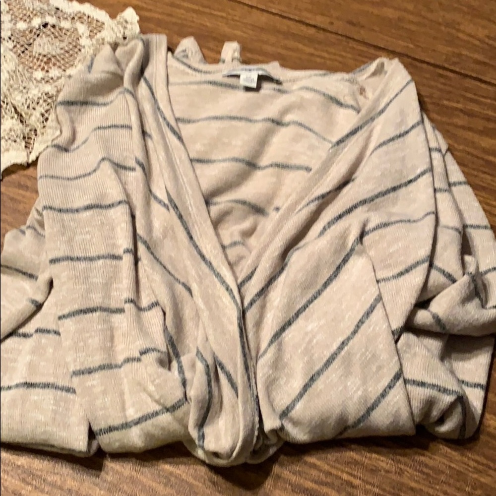 Cardigan - Picture 2 of 4